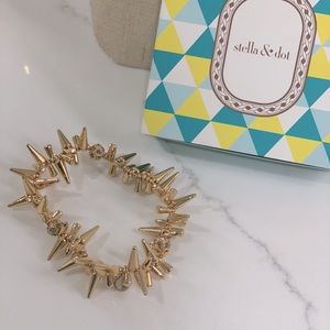 Stella & Dot Renegade cluster bracelet